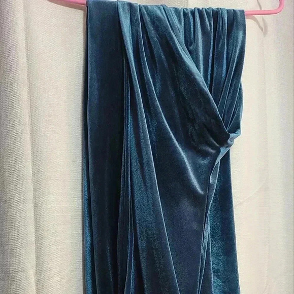 Plus Size Velvet Wide Leg Pants - Picture 3 of 4